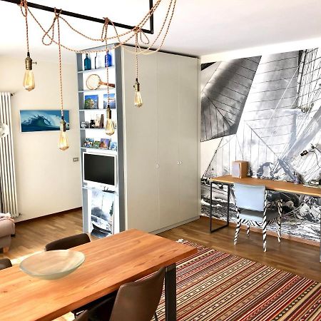 Mascalzone Latino, City Center Apartment Como Bagian luar foto