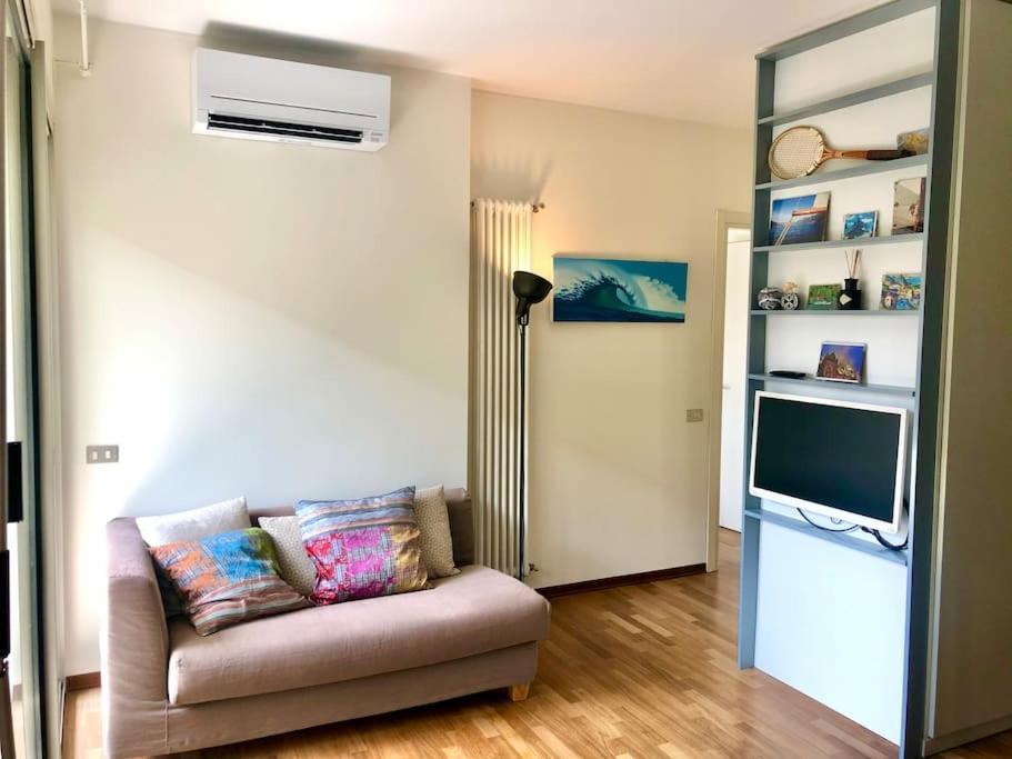 Mascalzone Latino, City Center Apartment Como Bagian luar foto