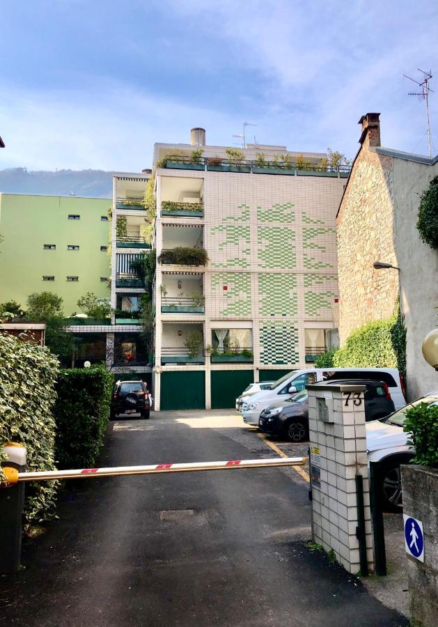 Mascalzone Latino, City Center Apartment Como Bagian luar foto